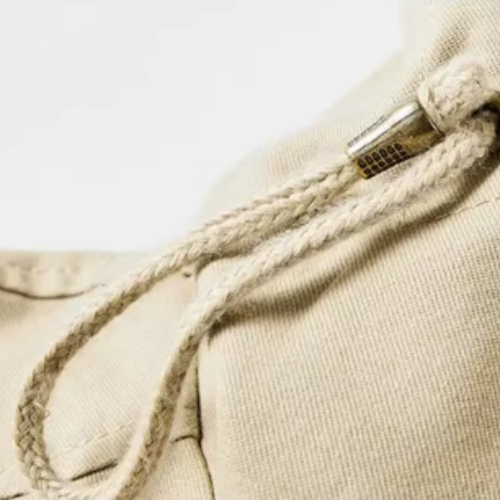 Elegante chaqueta multibolsillos