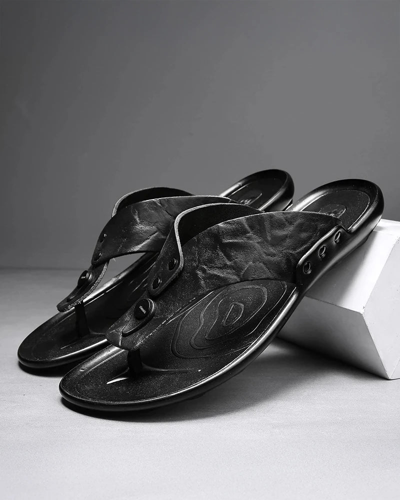 Elegantes sandalias de piel