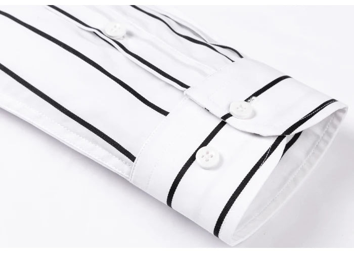 Elegante camisa de algodón a rayas