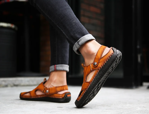 Sandalias clásicas de piel