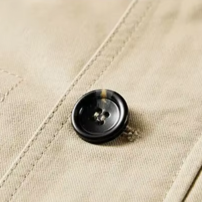 Elegante chaqueta multibolsillos