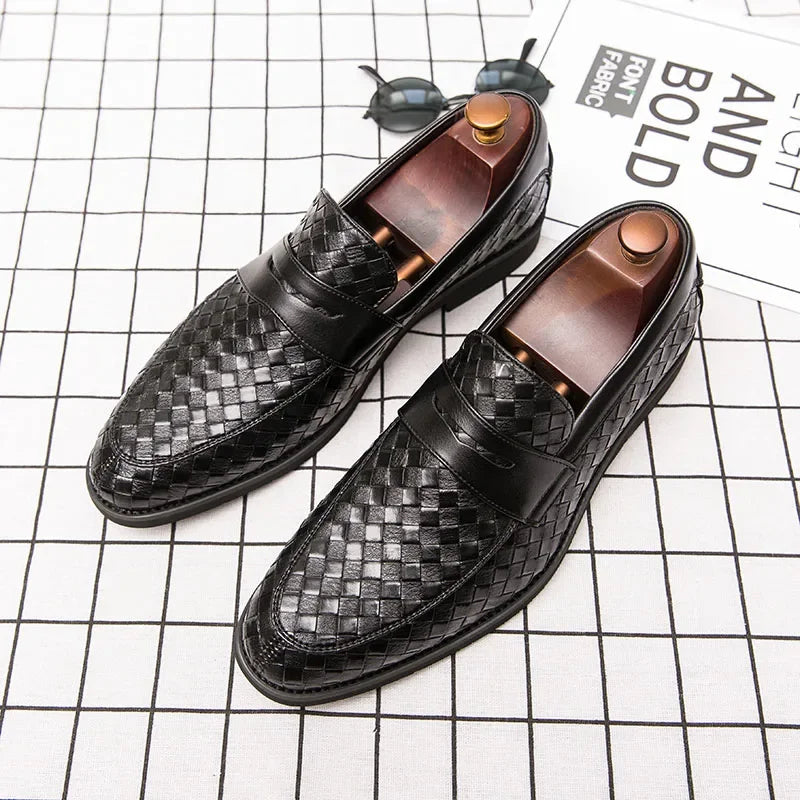 Elegantes mocasines tejidos