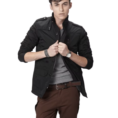 Elegante chaqueta cortaviento