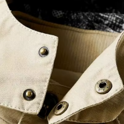 Elegante chaqueta multibolsillos