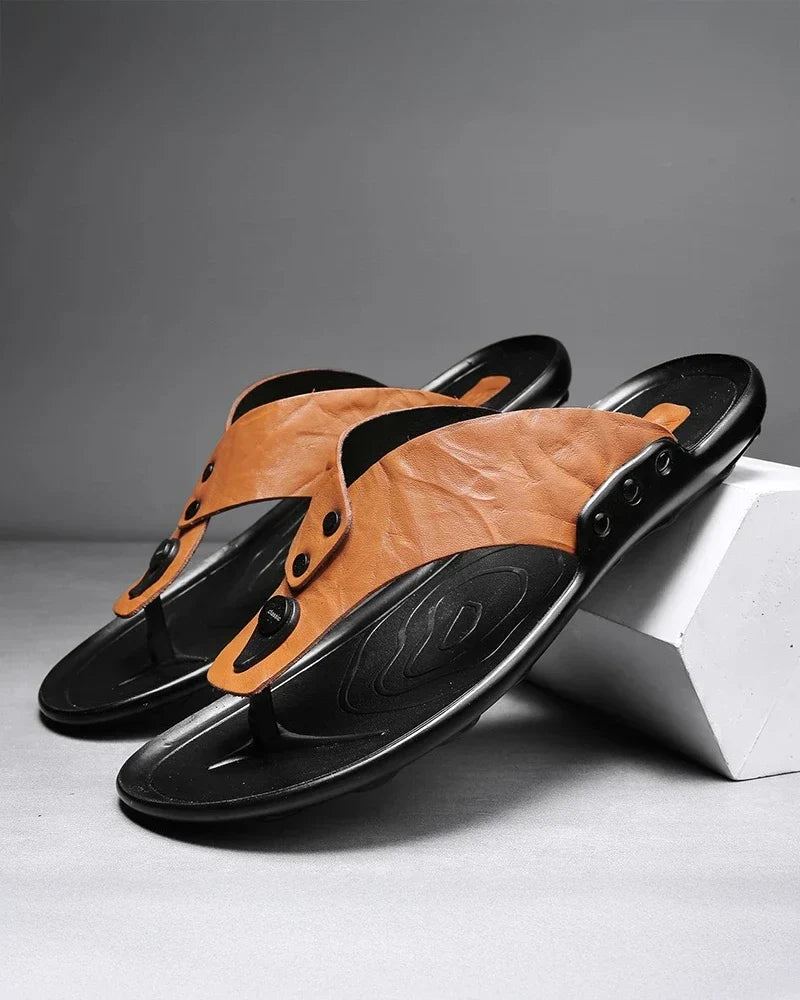 Elegantes sandalias de piel