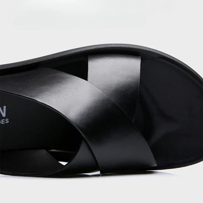 Elegantes sandalias de piel