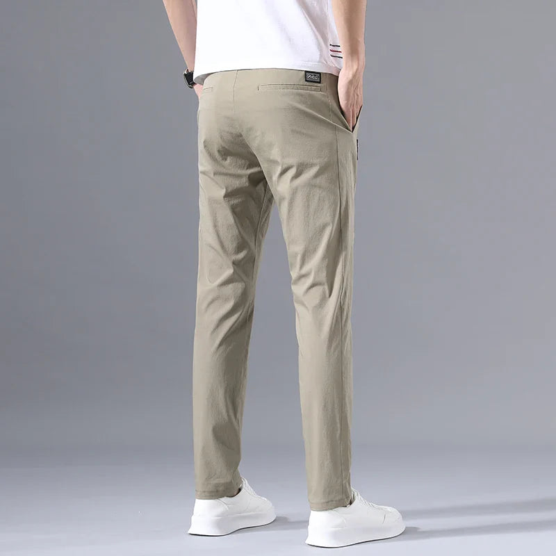 Chino informal para hombre