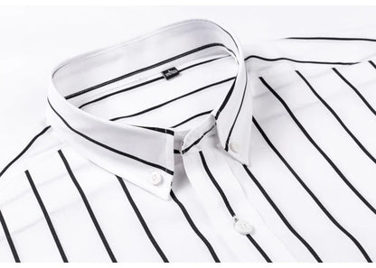 Elegante camisa de algodón a rayas