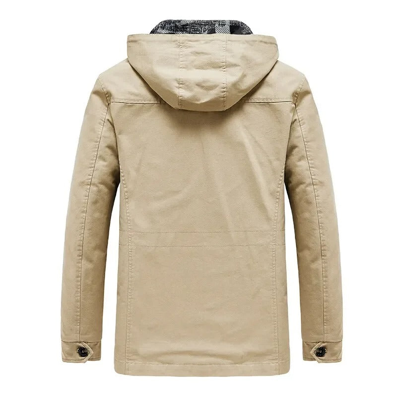 Elegante chaqueta multibolsillos